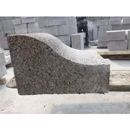 道牙石加工專家 永鑫石材的專業(yè)技術(shù)與服務(wù)優(yōu)勢(shì)